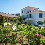 Romanos Xi Apartment Xi Beach