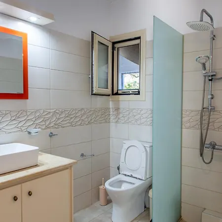 Apartman Romanos Xi Xi Beach