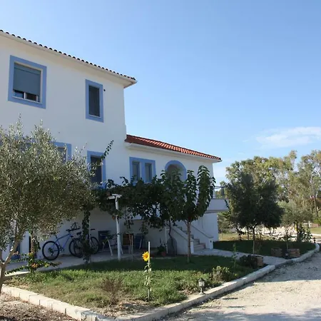 Apartman Romanos Xi Xi Beach