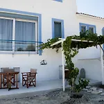 Romanos Xi شقة
