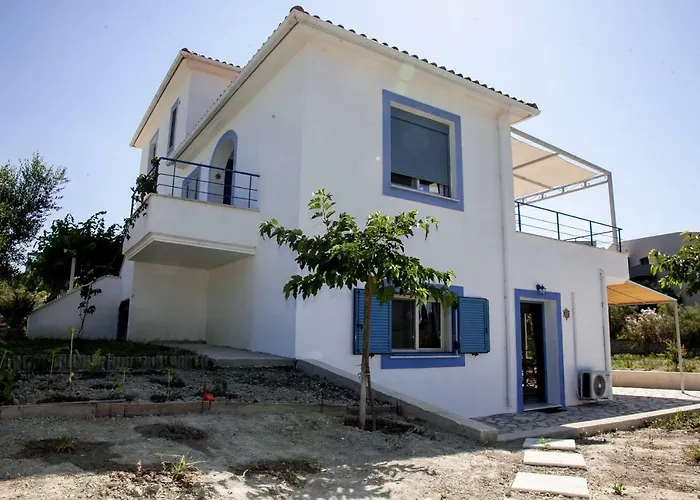 Romanos Xi Apartment *